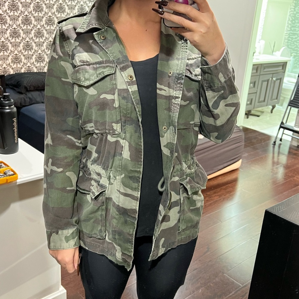 Camo jacket, size small